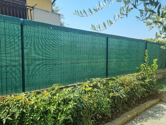 Dark Green Privacy Fence Netting With UV Resistant 120gsm - 250gsm